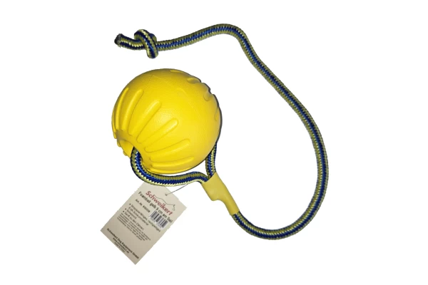 Μπάλακι σκύλου Foamball κίτρινο 9cm σε σχοινί Schweikert